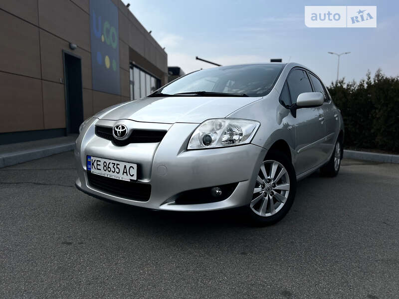 Toyota Auris (2008)