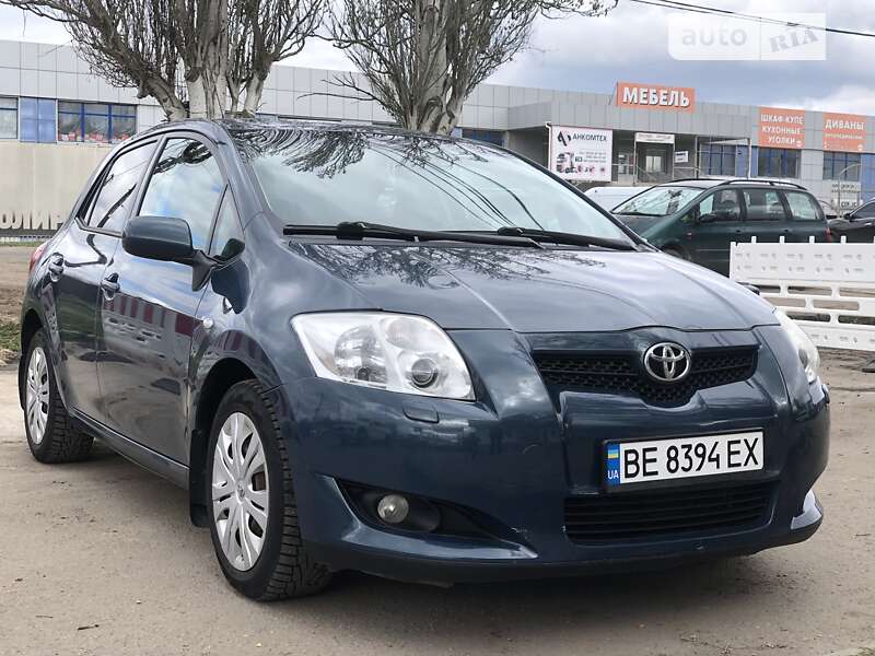Toyota Auris (2008)