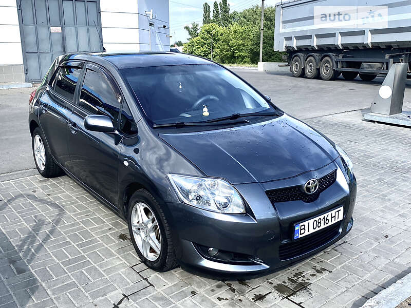 Toyota Auris (2008)