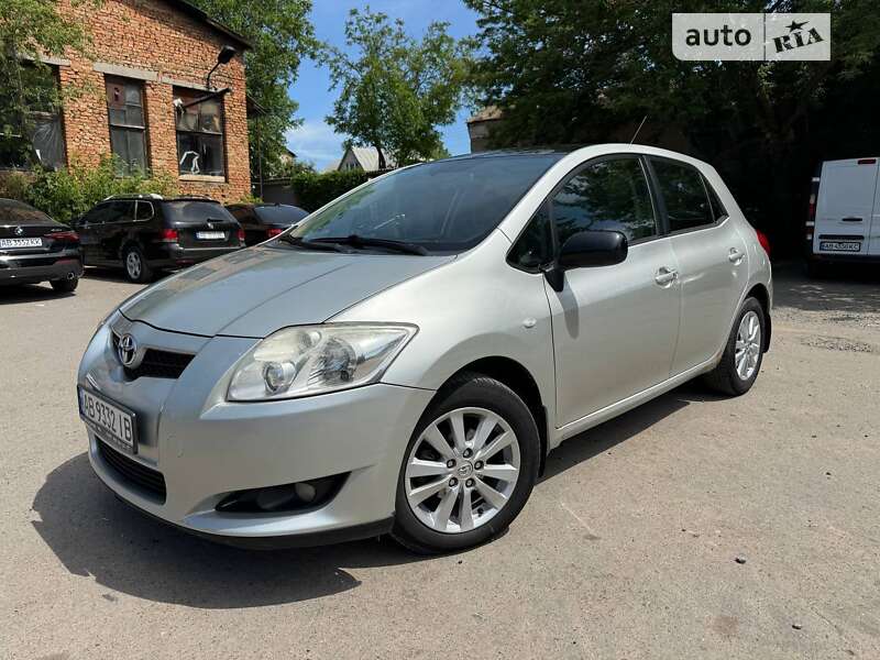 Toyota Auris (2007)