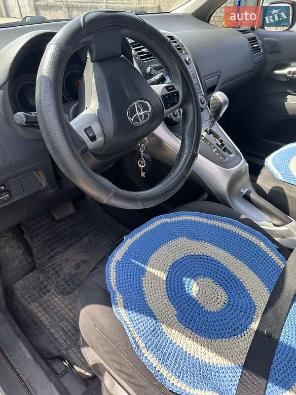 Toyota Auris (2011)
