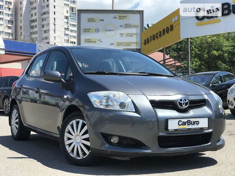 Toyota Auris (2007)