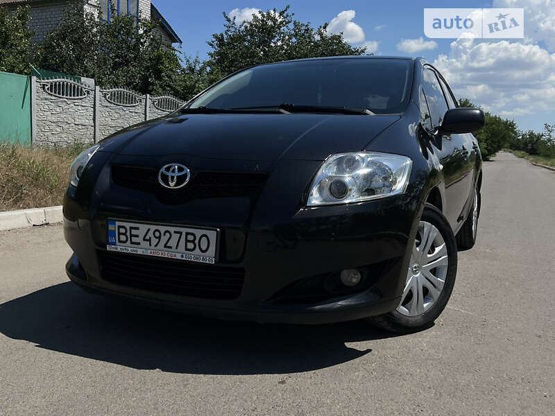 Toyota Auris (2008)