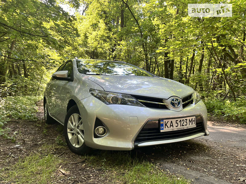 Toyota Auris (2013)