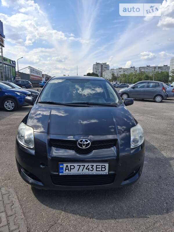 Toyota Auris (2008)