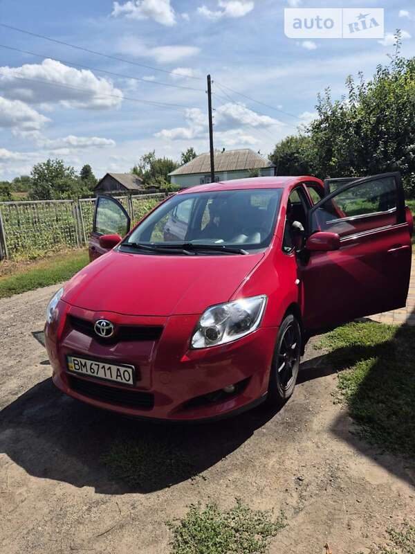 Toyota Auris (2008)