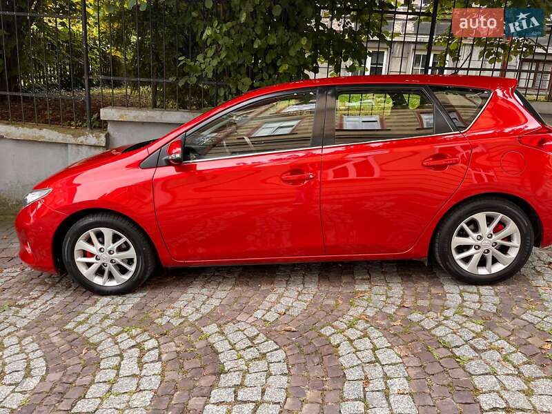 Toyota Auris (2013)
