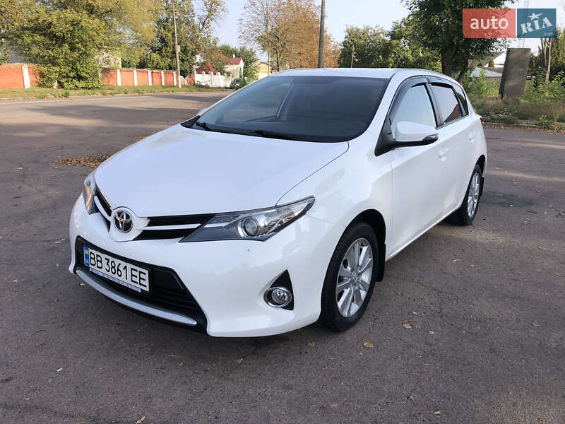 Toyota Auris (2013)