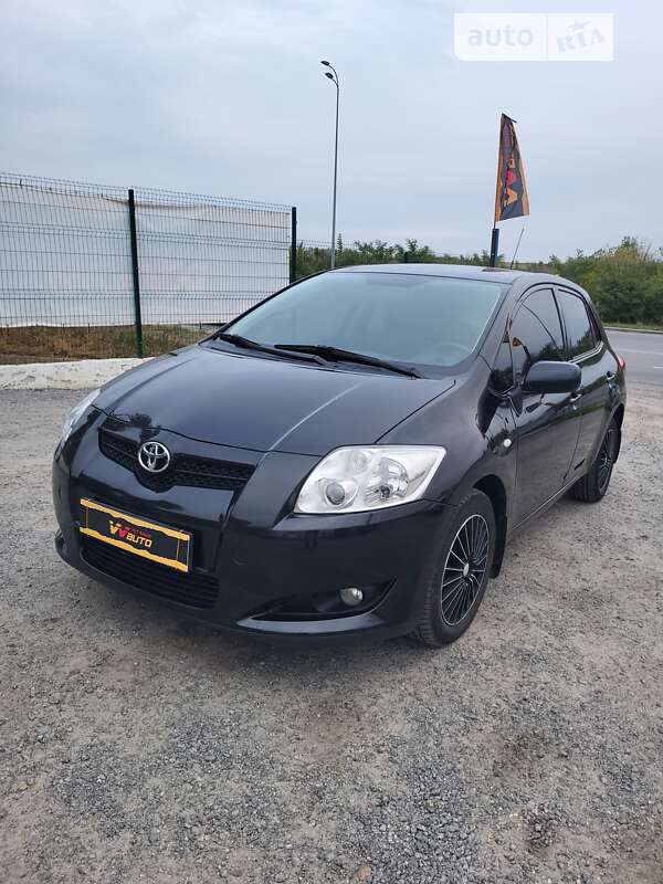 Toyota Auris (2008)