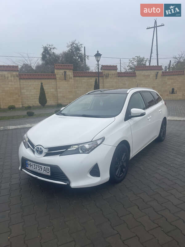 Toyota Auris (2013)