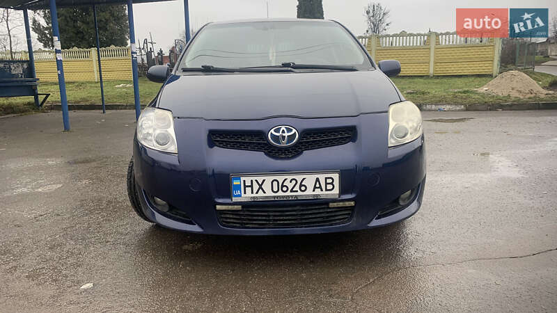 Toyota Auris (2008)