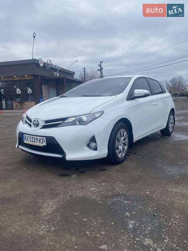 Toyota Auris (2013)