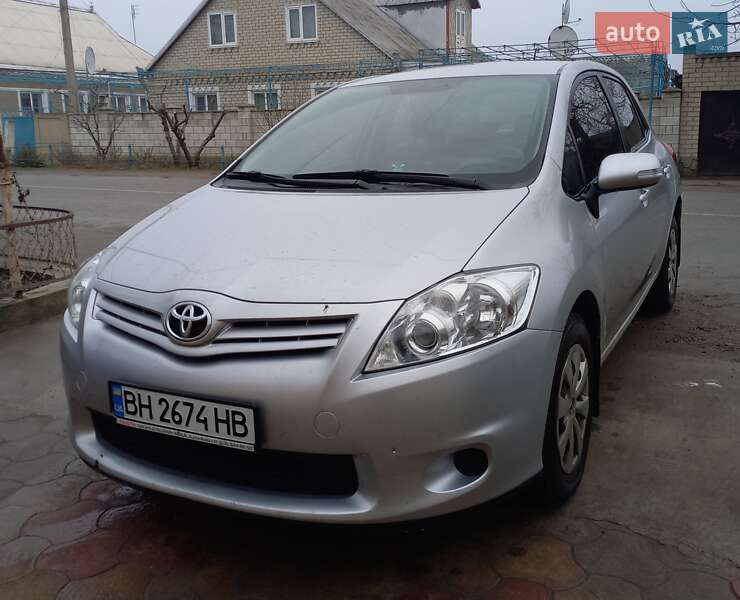 Toyota Auris (2012)