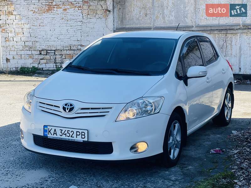 Toyota Auris (2012)