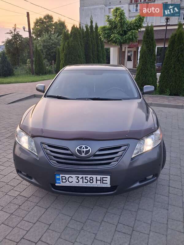 Toyota Camry (2006)
