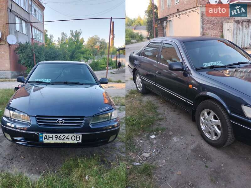 Toyota Camry (1997)