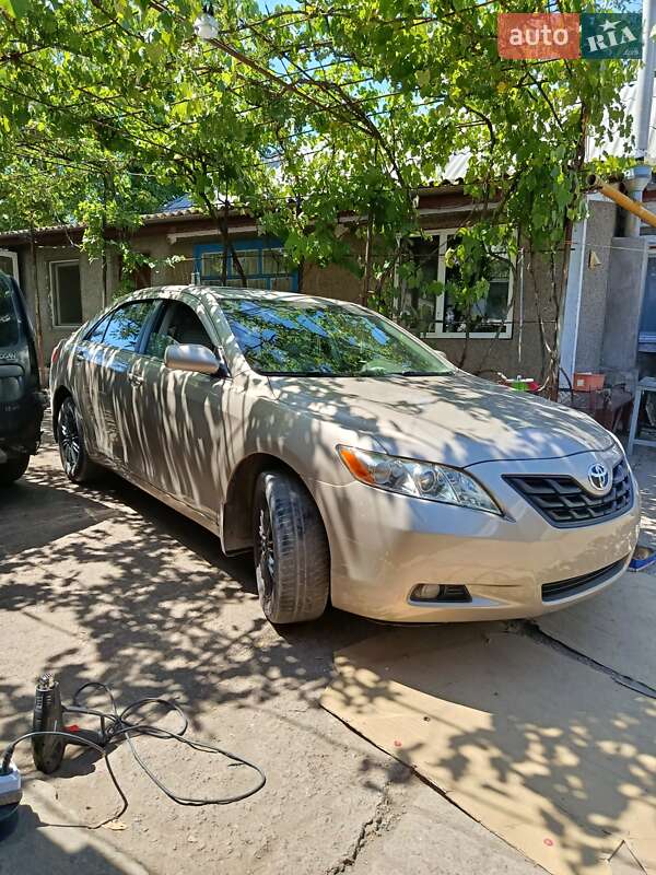 Toyota Camry (2006)