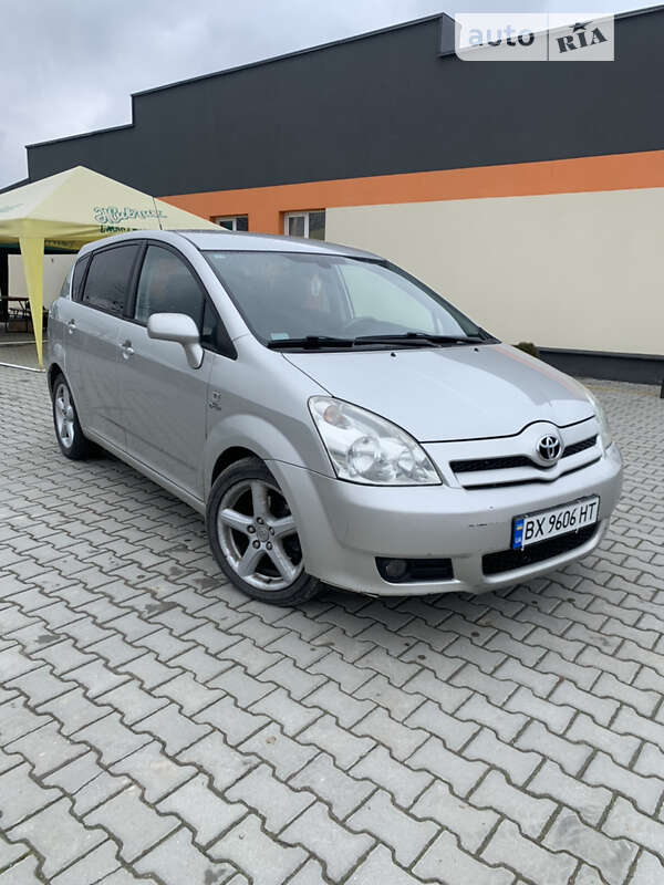 Toyota Corolla verso (2006)