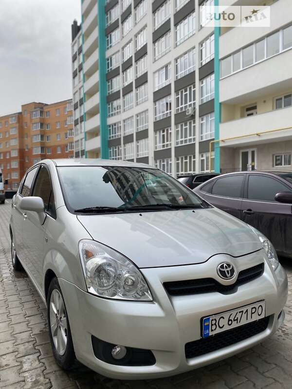 Toyota Corolla verso (2007)