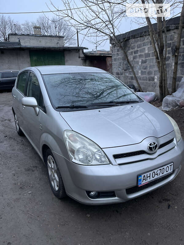 Toyota Corolla verso (2004)