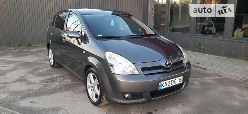 Toyota Corolla verso (2008)