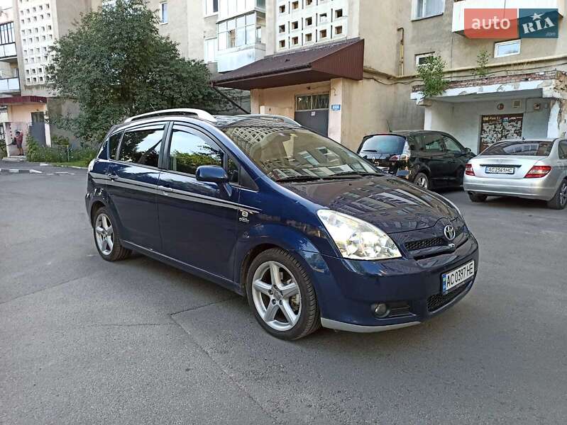 Toyota Corolla verso (2006)
