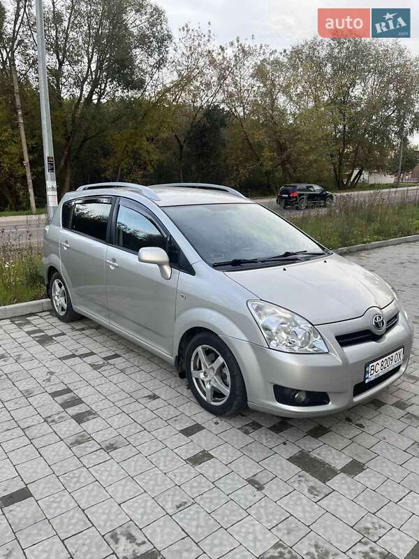 Toyota Corolla verso (2008)