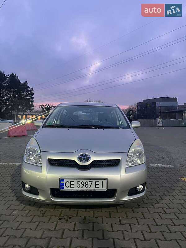 Toyota Corolla verso (2008)