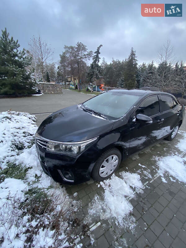 Toyota Corolla (2013)