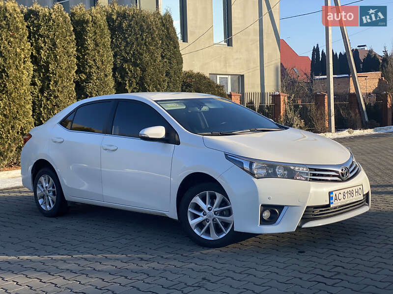 Toyota Corolla (2013)