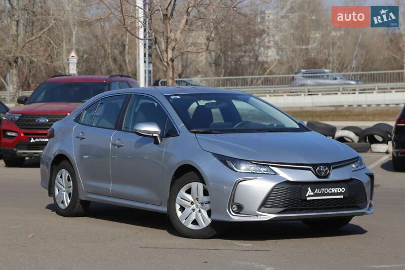 Toyota Corolla (2023)