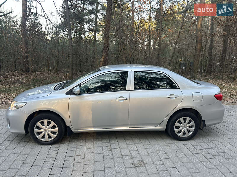 Toyota Corolla (2011)