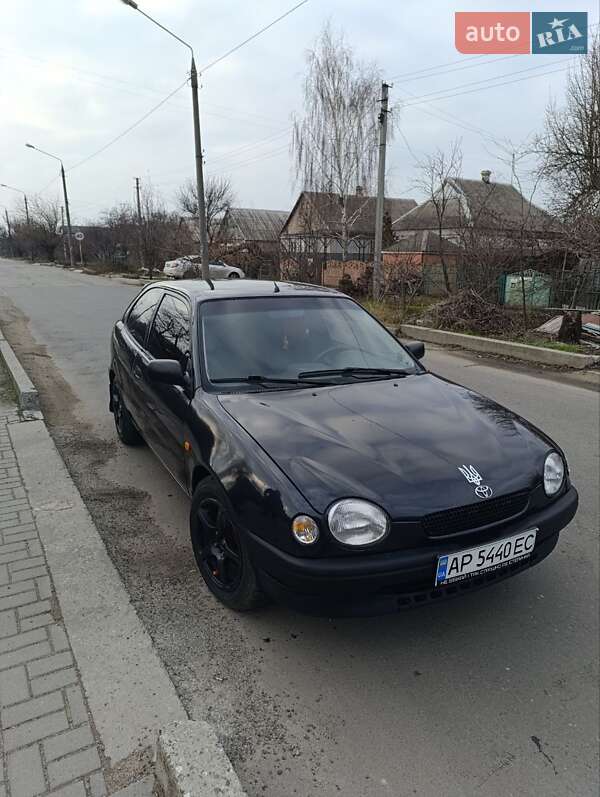 Toyota Corolla (1998)