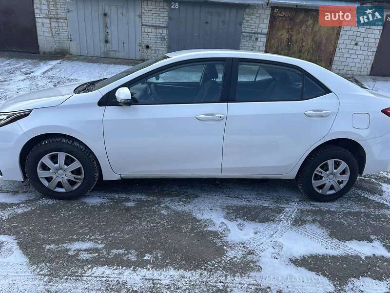 Toyota Corolla (2017)