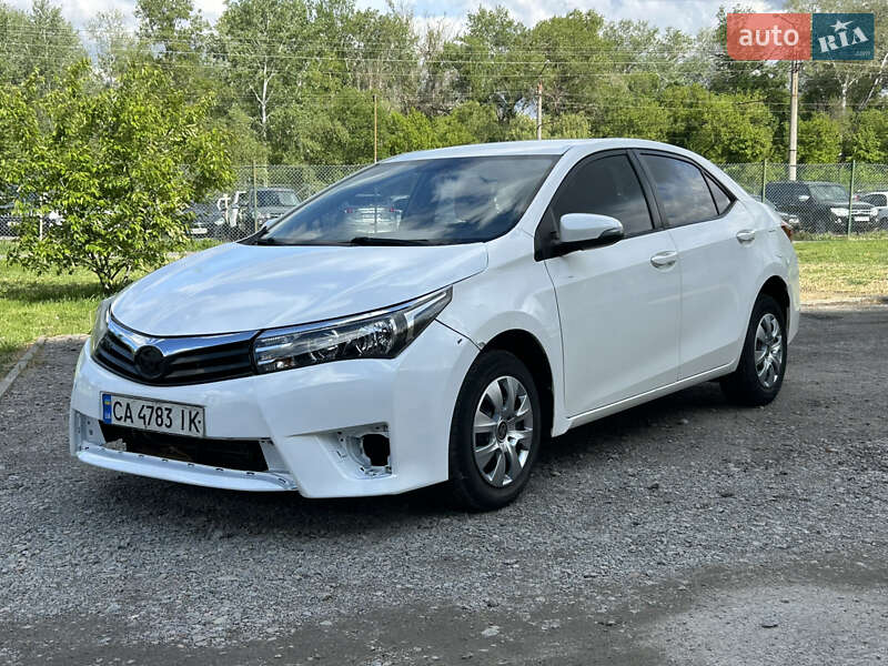 Toyota Corolla (2013)