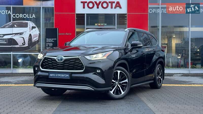 Toyota Highlander hybrid (2021)