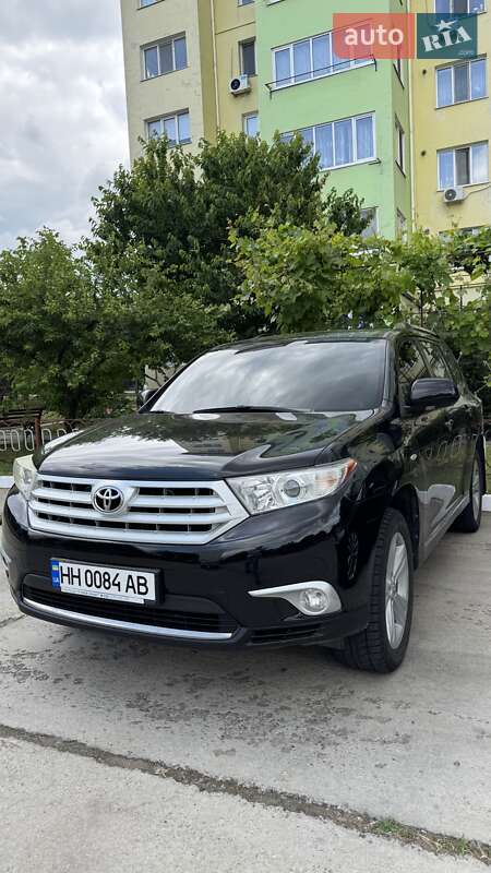 Toyota Highlander (2011)