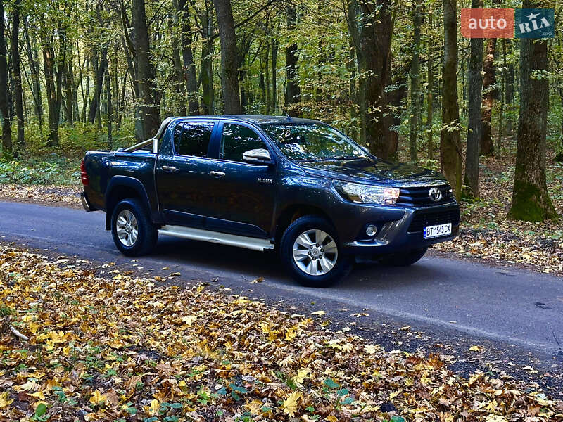 Toyota Hilux (2015)