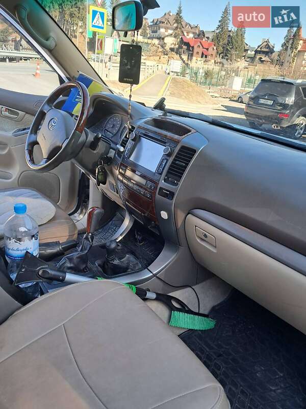 Toyota Land cruiser prado (2008)