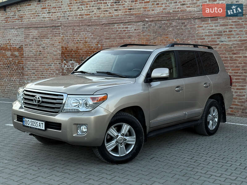 Toyota Land cruiser (2013)