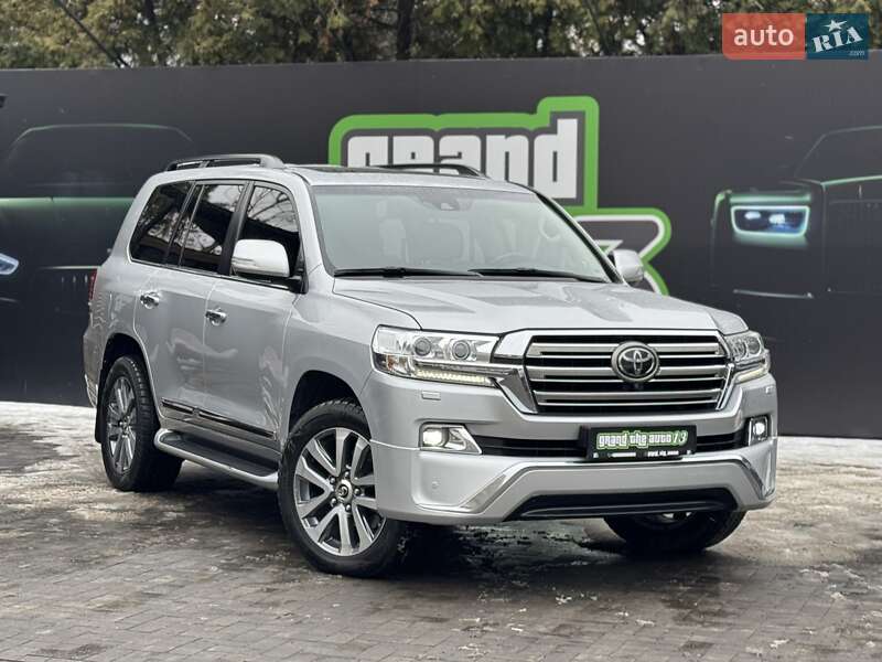 Toyota Land cruiser (2017)