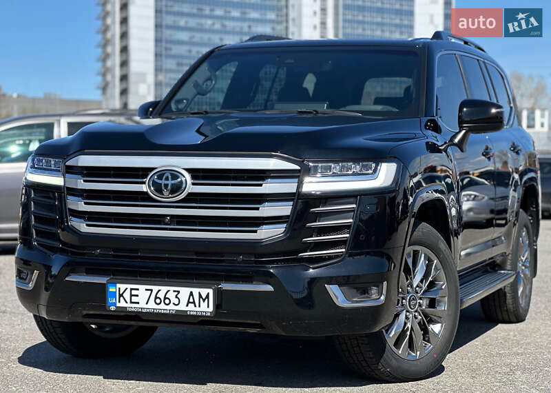 Toyota Land cruiser (2023)