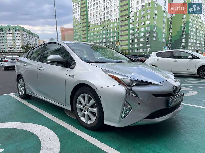 Toyota Prius prime (2017)