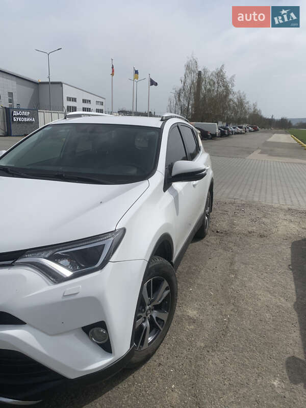 Toyota Rav4 (2015)