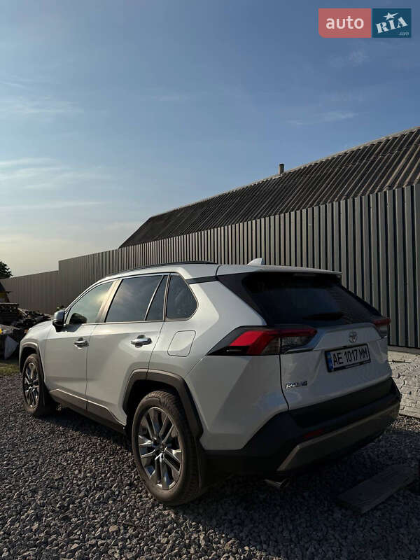 Toyota Rav4 (2023)