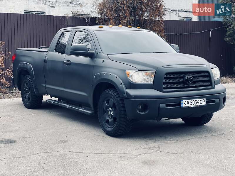 Toyota Tundra (2007)