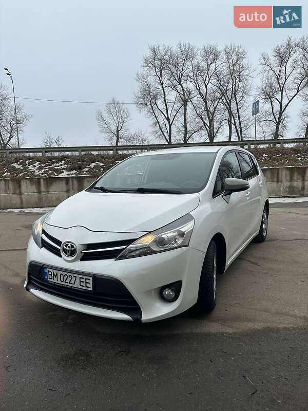 Toyota Verso (2013)