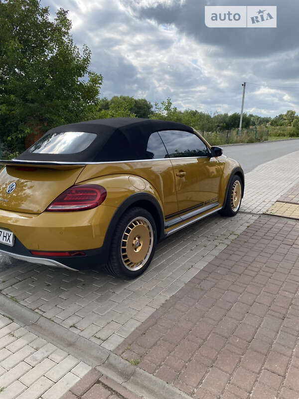 Volkswagen Beetle (2016)