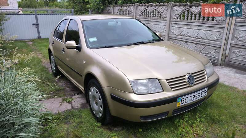 Volkswagen Bora (2001)