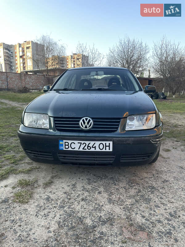 Volkswagen Bora (2000)